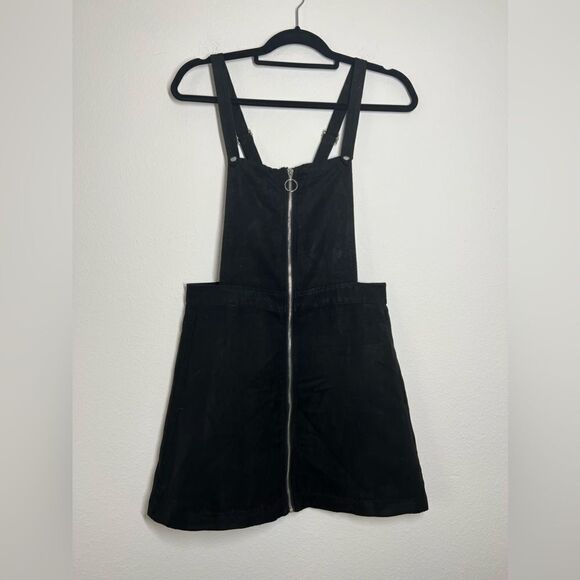 H&M Short bib overall dress in faux suede adjustable suspenders zip at front SzM - Picture 1 of 14